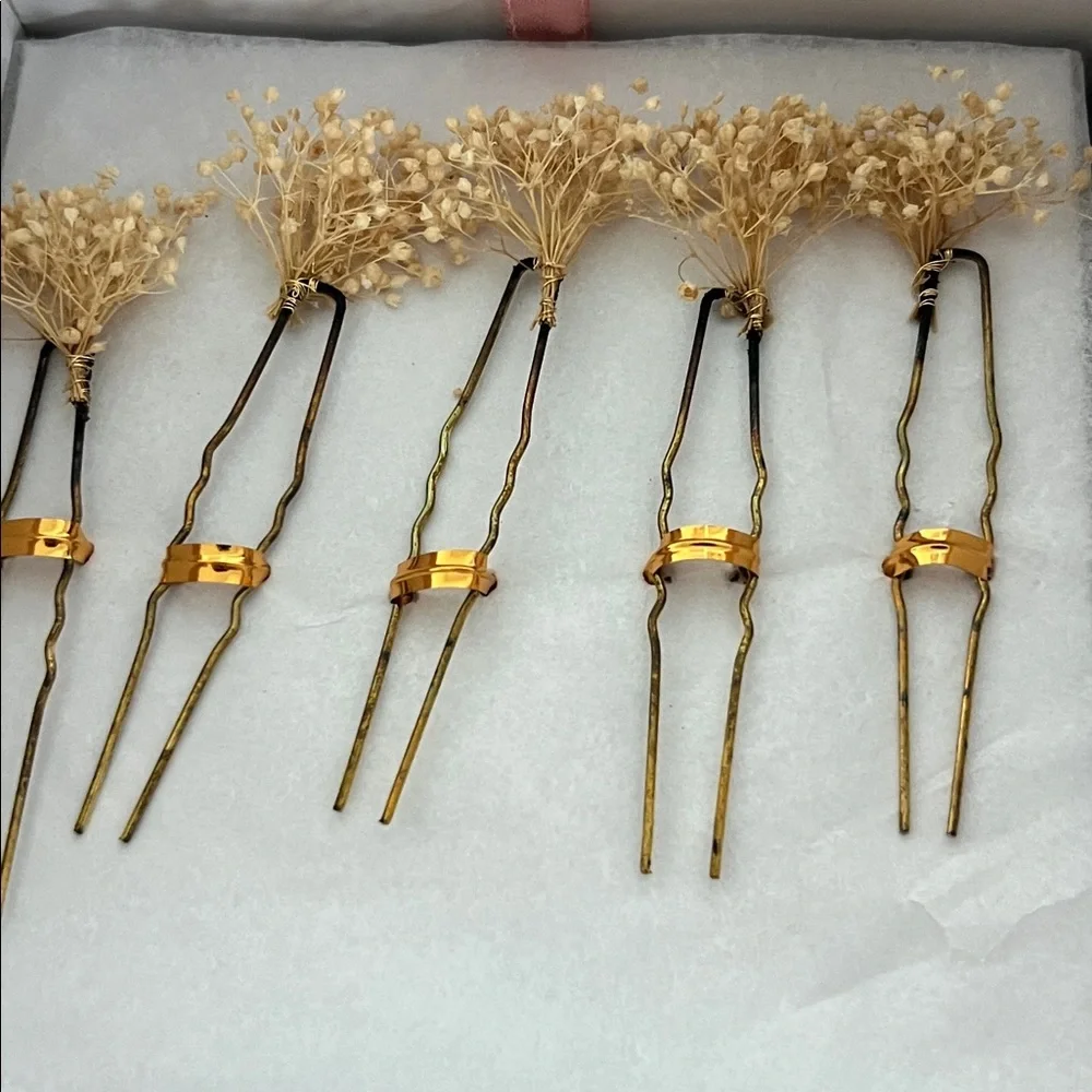Les Couronnes de Victoire Preserved Floral Hair Pins Set Gold Bridal Accessories